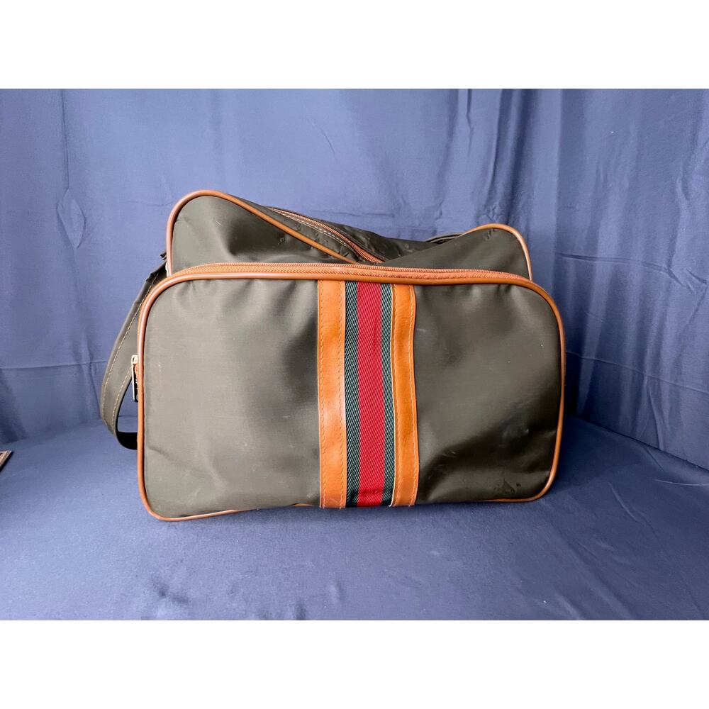 Mr Roberts RARE Vtg Olive Green Carry On Travel Bag w/ Green Red “Status Stripe”